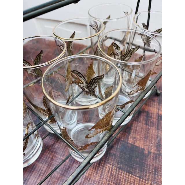 Metal 1970s Mid Century Modern Golden Mallards 8 Highball Glasses W Orignal Carrier Libbey Richard Bishop For Sale - Image 7 of 12