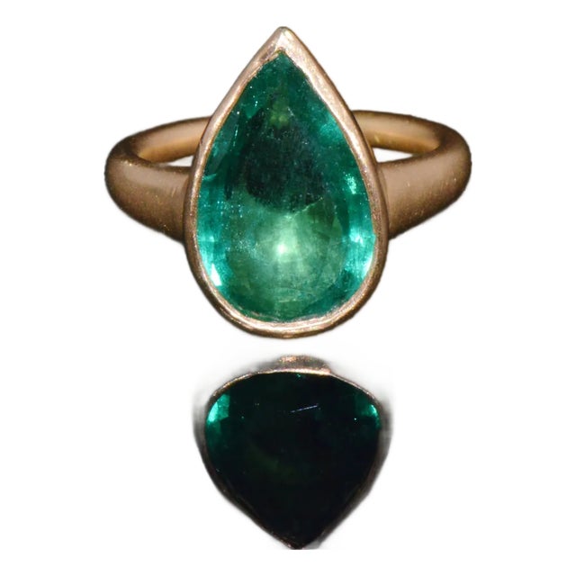 Gia Certified 5.25ct Natural Emerald Sculptural Bezel Solid 18k Gold Ring, Size 5.25 For Sale