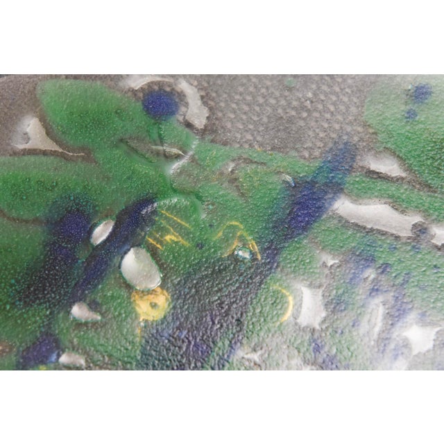 Vintage Mid Century Modern Signed Higgins Fused Glass Round Charger Plate With Gold and Hanging Man Blue Green and Gold For Sale - Image 10 of 10