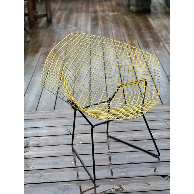 Diamond Armchair by Harry Bertoia for Knoll, 1960s, in Good conditions. Designed 1960 to 1969 I have official proof of...