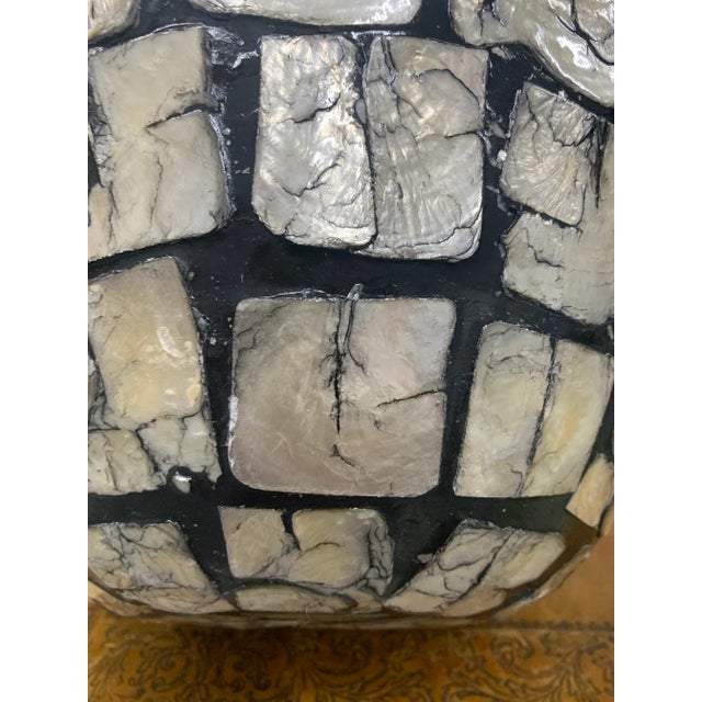 1980’s Vintage Bamboo Bowl With Black Lacquer & Capiz Shell Exterior For Sale In Dallas - Image 6 of 9