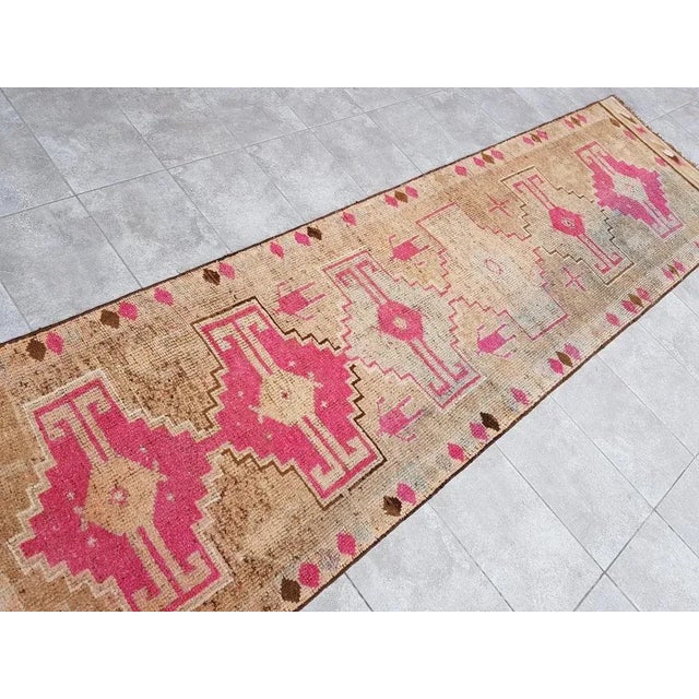 Turkish Oushak Rug, 1960s For Sale - Image 4 of 11