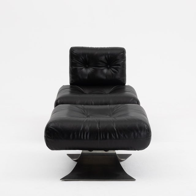 1970s Oscar Niemeyer “Alta” Lounge Chair and Ottoman for Mobilier International, 1971 For Sale - Image 5 of 18