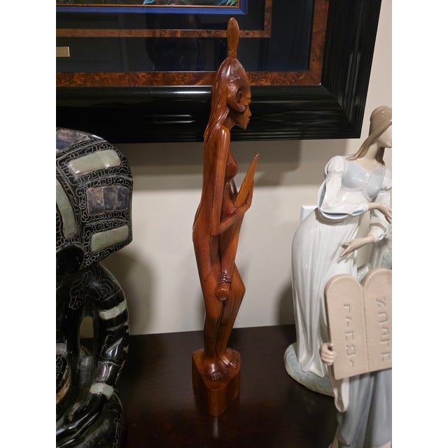 1950s Vintage 21" Balinese Modernist "Lone Warrior" Wood Sculpture – Klungkung School For Sale - Image 5 of 12