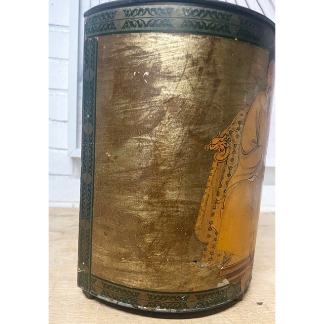 1960s Mid-20th Century Chinoiserie Tole Waste Bin W/Decoupage Decor For Sale - Image 5 of 10