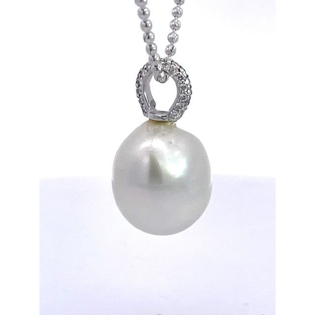 Contemporary South Sea Pearl & Diamond Pendant Necklace in 18k White Gold, Gia For Sale - Image 3 of 6