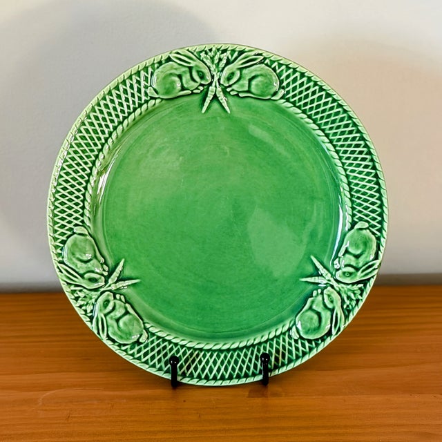 Realism Bordallo Pinheiro 'Rabbit Green' Dinner Plates | Portugal Majolica Art Pottery For Sale - Image 3 of 8