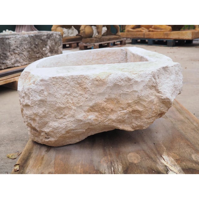 18th Century Carved Limestone Corner Sink or Fountain Basin From Apt, France For Sale In Dallas - Image 6 of 12