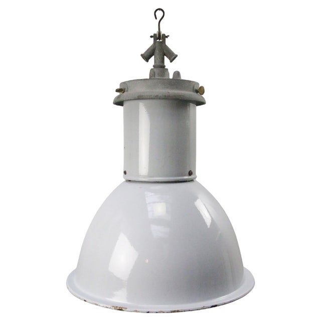Vintage Industrial British Gray Enamel Pedant Light, 1950s For Sale