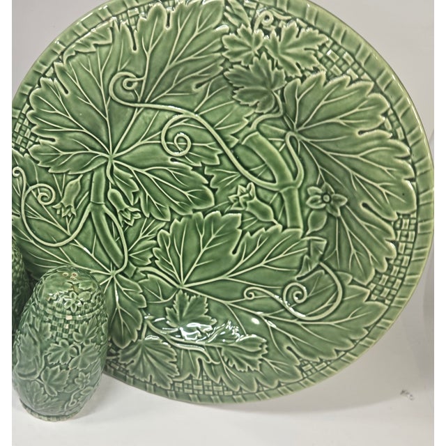 Green Portuguese Serving Pieces- Set of Three For Sale - Image 9 of 16