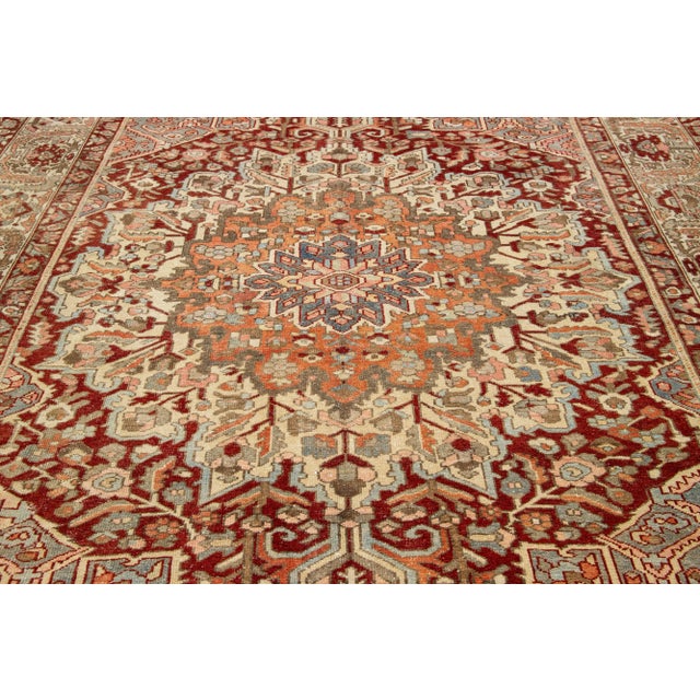 Beige 1920s Persian Bakhtiari Wool Rug Handknotted With a Multicolor Rosette Motif For Sale - Image 8 of 9