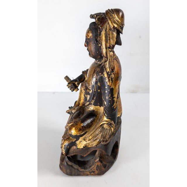 16th Century or Earlier Chinese Ming Dynasty Gilt Lacquer Wood Guanyin Figure For Sale - Image 10 of 16