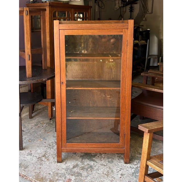 Brown 1910s Arts & Crafts Mission Oak Book Case or Cabinet For Sale - Image 8 of 11