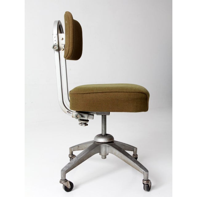 Mid-Century Industrial Swivel Office Chair For Sale - Image 10 of 17