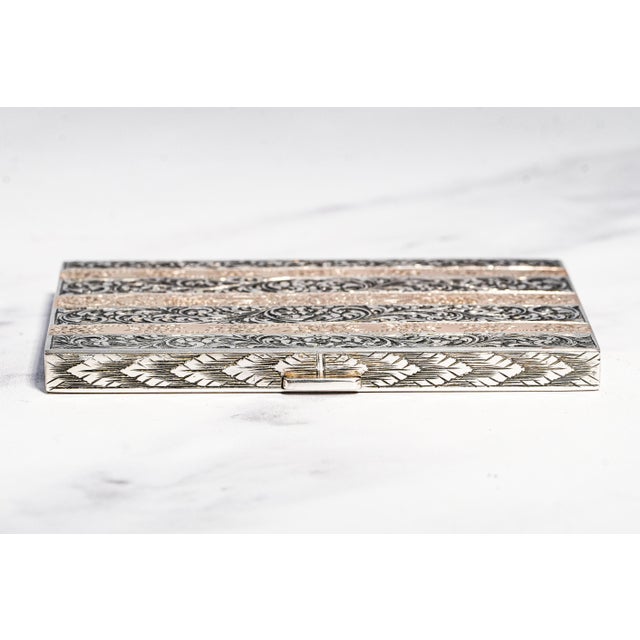 1920s Exceptional Luxury Italian Hand Engraved Ornate Antique Cigarette Case Holder 800 Silver 18k Gold Inlay Tobacciana Collectible For Sale - Image 5 of 17