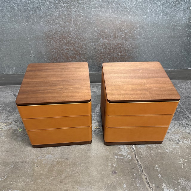 Modern Roberto Lazzeroni for Poltrona Frau Fidelio Notte Night Tables, Pair For Sale - Image 3 of 12