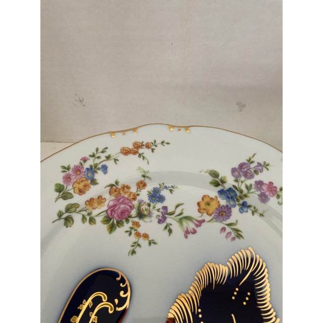 Mediterranean 1980s Vintage "Casati Fine Porcelains" Germany Floral & Decorative Hand Painted Cake/Desert Pedestal For Sale - Image 3 of 8