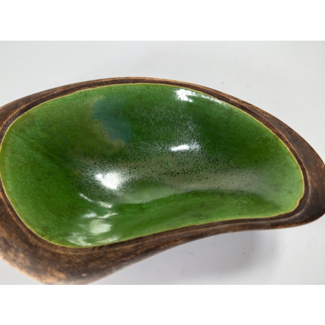 Green Mid-Century Modern California Art Pottery Bowl, Signed For Sale - Image 8 of 11