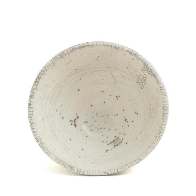 Contemporary Japanese Minimalistic Crackle White Raku Ceramics Moon Bowls by Laab Milano, Set of 5 For Sale - Image 3 of 14