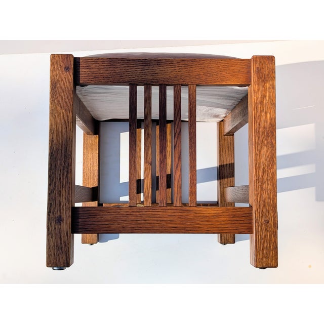 1990s Authentic Stickley Mission Oak Spindle Footstool #89-395 – April 1991 – Mint Condition For Sale In Boston - Image 6 of 10
