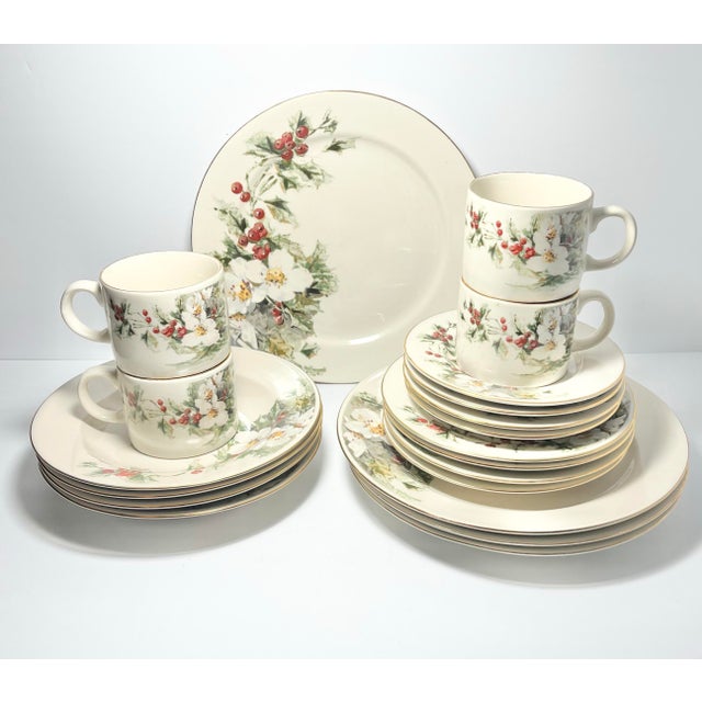 Contemporary Contemporary Gibson “Yuletide” Ceramic Dinnerware Set, Service for 4 - 20-Piece For Sale - Image 3 of 8