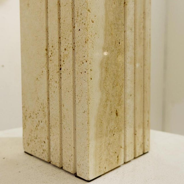 Travertine large table lamp - Original lampshade Wear consistent with age and use. Measures : 50cmx50cm H:97cm Materials :...