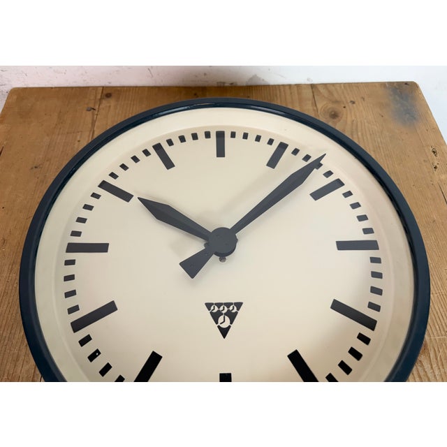 Industrial Factory Wall Clock from Pragotron, 1960s For Sale - Image 10 of 15