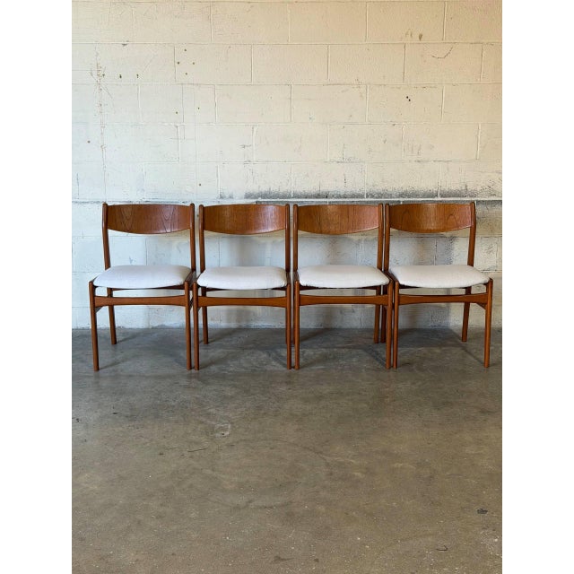 Wood Dux Teak Dining Chairs Set of 4 With Light Upholstery Danish Mid-Century Modern 1960s For Sale - Image 7 of 11
