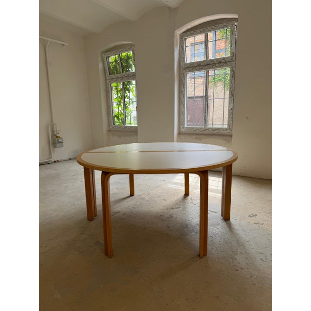 Round Dining Table in White Beech by Rud Thygesen & Johnny Sørensen for Magnus Olesen For Sale - Image 3 of 11