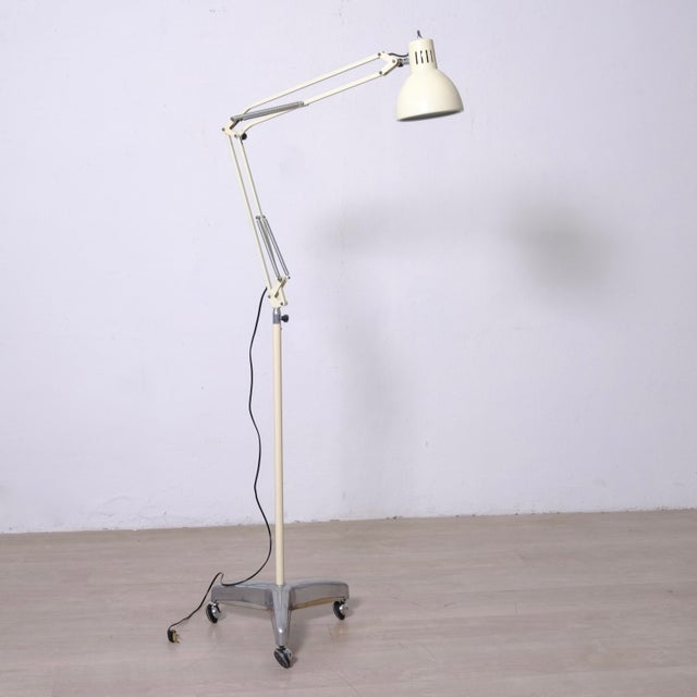 Italian Medical Lamp on Wheels, 1960s For Sale - Image 9 of 16