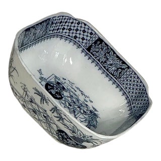 Authentic Late-Victorian English Transferware Copeland Blue and White Serving Bowl For Sale