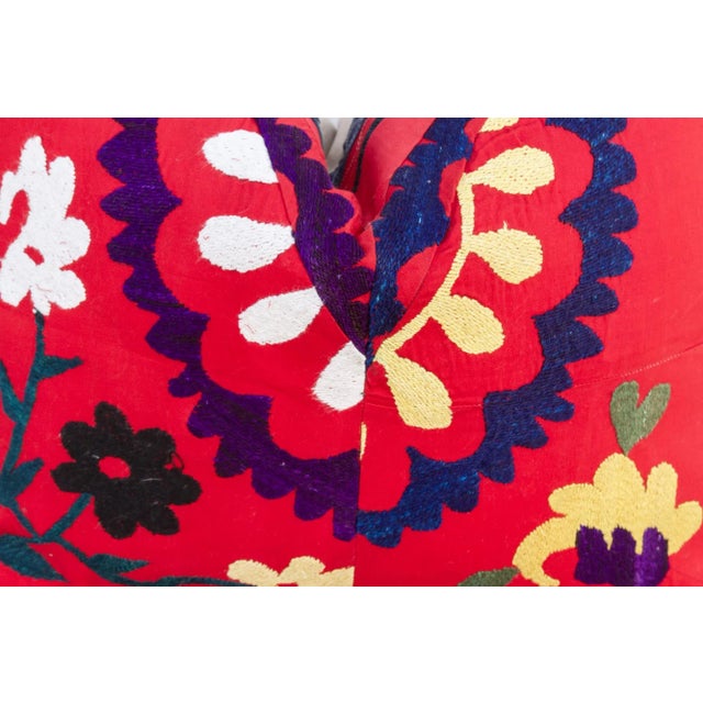 Yamna Uzbek Suzani Pillow For Sale In Los Angeles - Image 6 of 9
