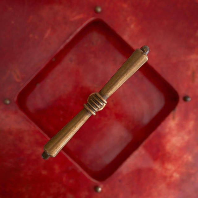 Mid 20th Century Italian Crimson Goatskin Tray with Brass Handle Attributed to Aldo Tura, 1960s For Sale - Image 5 of 9