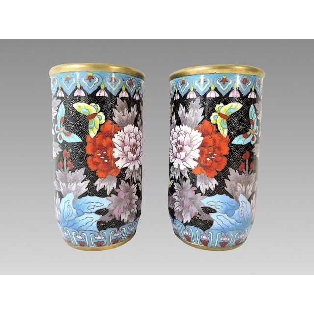 Chinoiserie Antique Chinese Blue & Mauve Cloisonné Opposing Flower & Butterfly Cylindrical Vases or Brush Pots- A Pair For Sale - Image 3 of 7