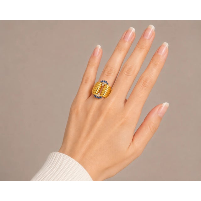 Art Deco 18K Yellow Gold Antique Estate Diamond & Sapphire Designer Handmade Ring For Sale - Image 3 of 3