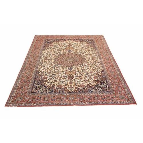 Hand-knotted Isfahan Oriental rug | Knot density: approx. 1.000.000/m² | Material: Wool & silk | Size: 315 x 200 cm |...