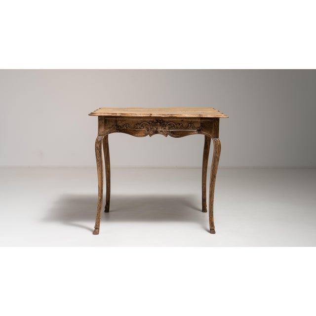 19th Century France Louis XV Amber Wood Side Table For Sale - Image 9 of 15