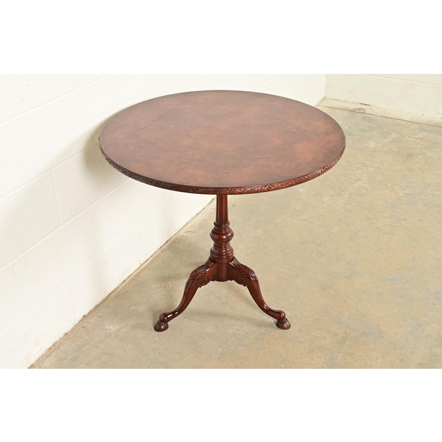 English Smith & Watson Georgian Mahogany and Burl Wood Pedestal Tea Table For Sale - Image 3 of 14