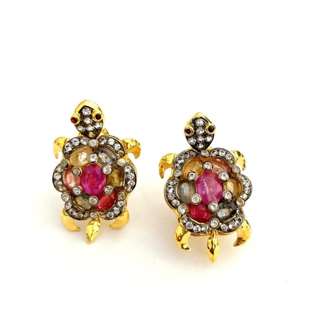 Early 21st Century Bochic "Orient" Vintage Ruby & Fancy Sapphire Turtle Earrings 18K Gold & Silver For Sale - Image 5 of 18
