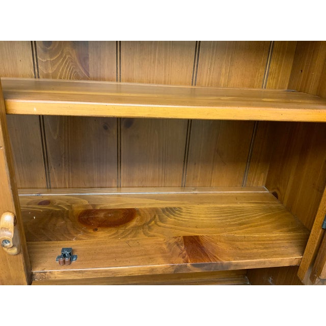 Late 20th Century Ethan Allen Pine Cabinet For Sale In New York - Image 6 of 14
