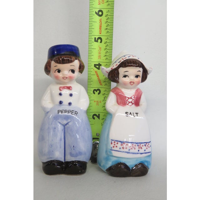 Blue Mid 20th Century Dutch Boy and Girl Ceramic Salt and Pepper Shakers Hand Painted - Set of 2 For Sale - Image 8 of 13