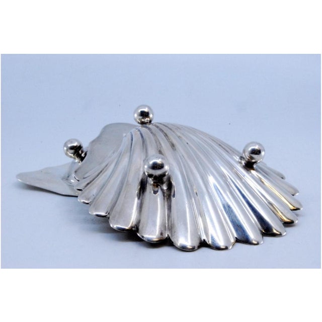 Shell-Shaped Silver Ringlets with Round Feet, Set of 2 For Sale - Image 6 of 10