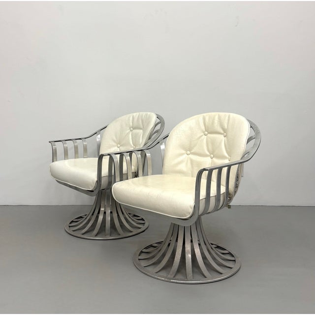 Mid 20th Century Vintage Woodard Aluminum Swivel Lounge Chairs - Pair For Sale - Image 5 of 6