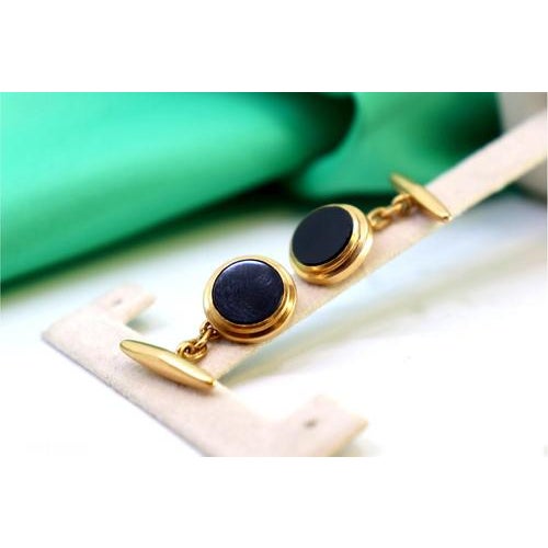 Yellow Gold Cufflinks with Circular Onyx and Surrounding Strips, Set of 2 For Sale - Image 3 of 7
