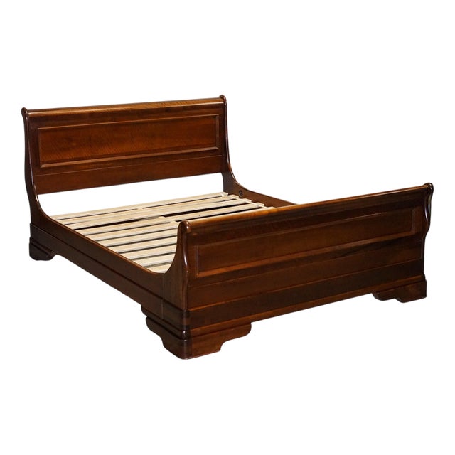 Vintage French Style Sleigh King Size Bed from Willis & Gambier For Sale