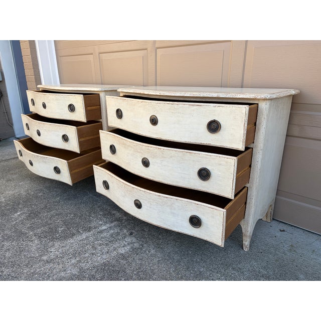 White Swedish Gustavian Serpentine Painted Chests of Drawers, Pair For Sale - Image 8 of 16