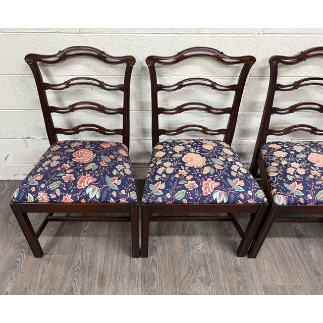 Vintage Chippendale Style Ladder Back Ribbon Back Dining Chairs - Set of 4 For Sale - Image 4 of 8