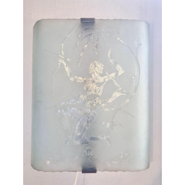 1930s Wall Sconce in Etched Glass with Decor of Huntress Diana with Stag, 1930s For Sale - Image 5 of 10