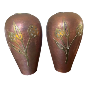 Rare Pair of Vintage Hammered Copper Urns With Brass Lotus Flower Inlay