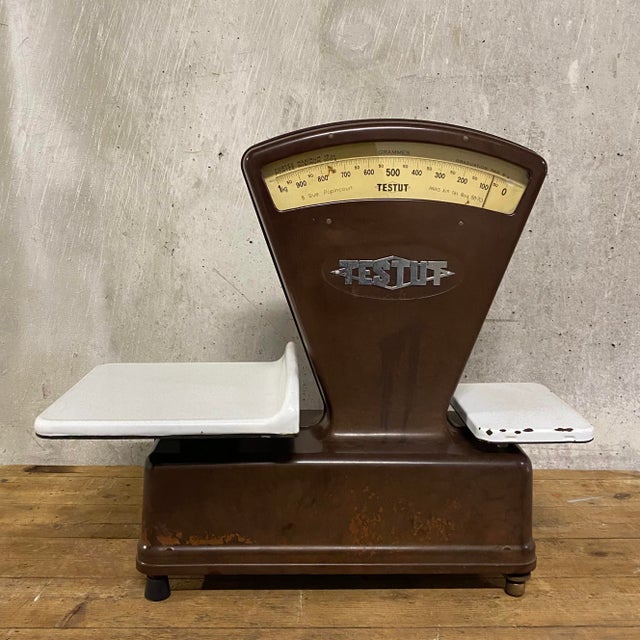 1950s Vintage Testut Bakelite Scale, 1950s For Sale - Image 5 of 8